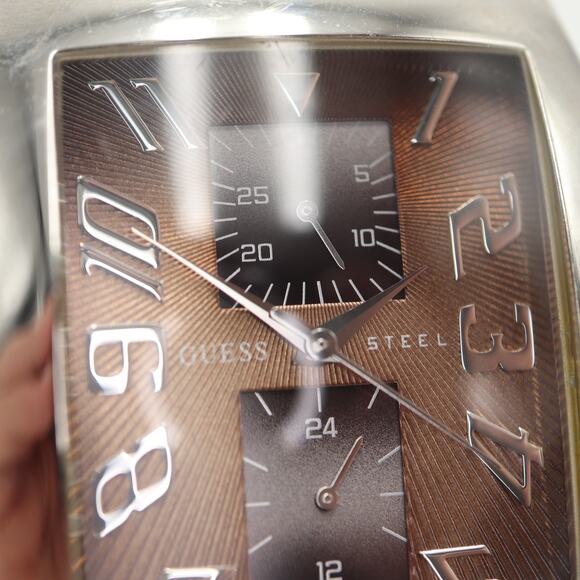 Guess Mens 37mm Brown Barrel Dial Watch 24 Hour Date Leather Strap w New Battery - Picture 7 of 14